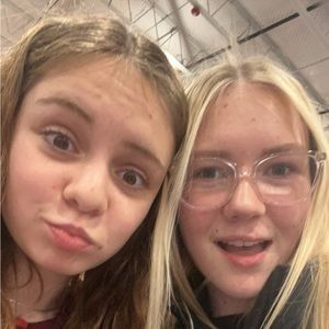 Meet your Posher, Macrina